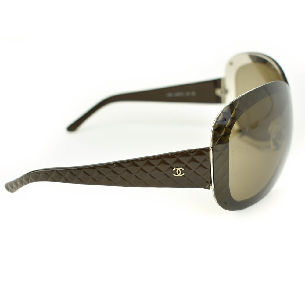 CHANEL: Bronze, Quilted Shield "CC" Logo Sunglasses (nb) - Picture 6 of 12